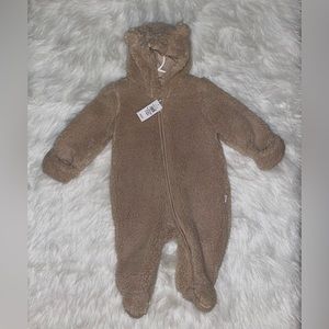 GAP Teddy snowsuit